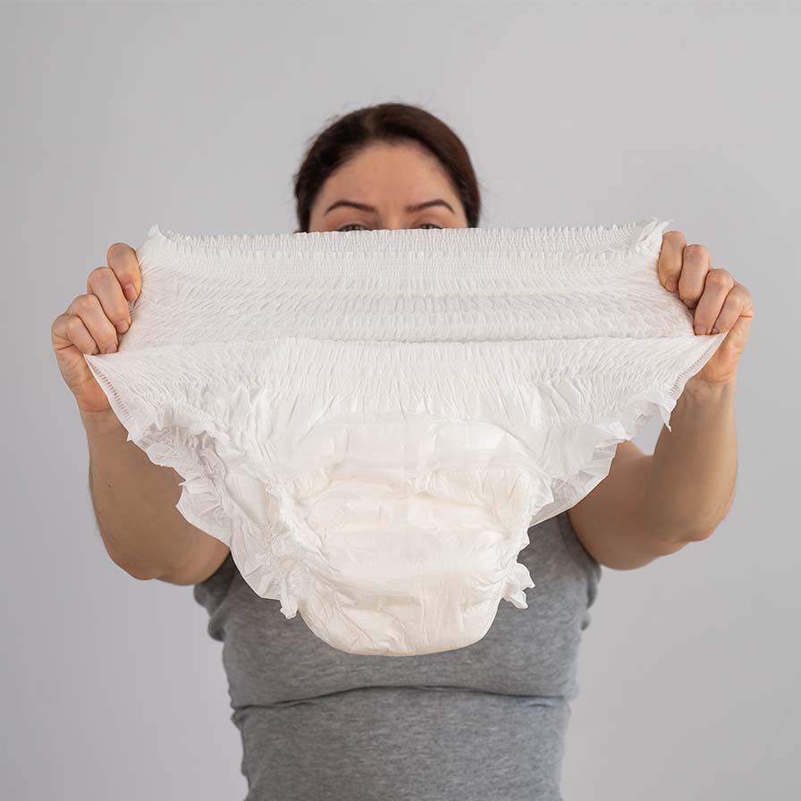 1 Elastis pas dibadan  SHUTTERSTOCK2165089571